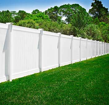 vinyl-fence--vinyl-fences