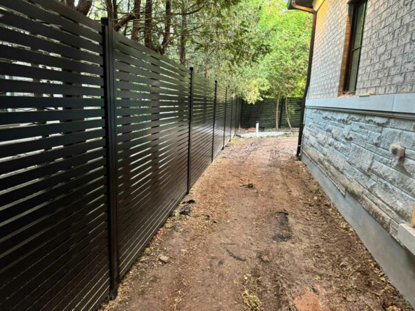 aluminum privacy fence canada