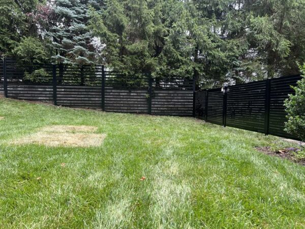 Horizontal Aluminum modern fence