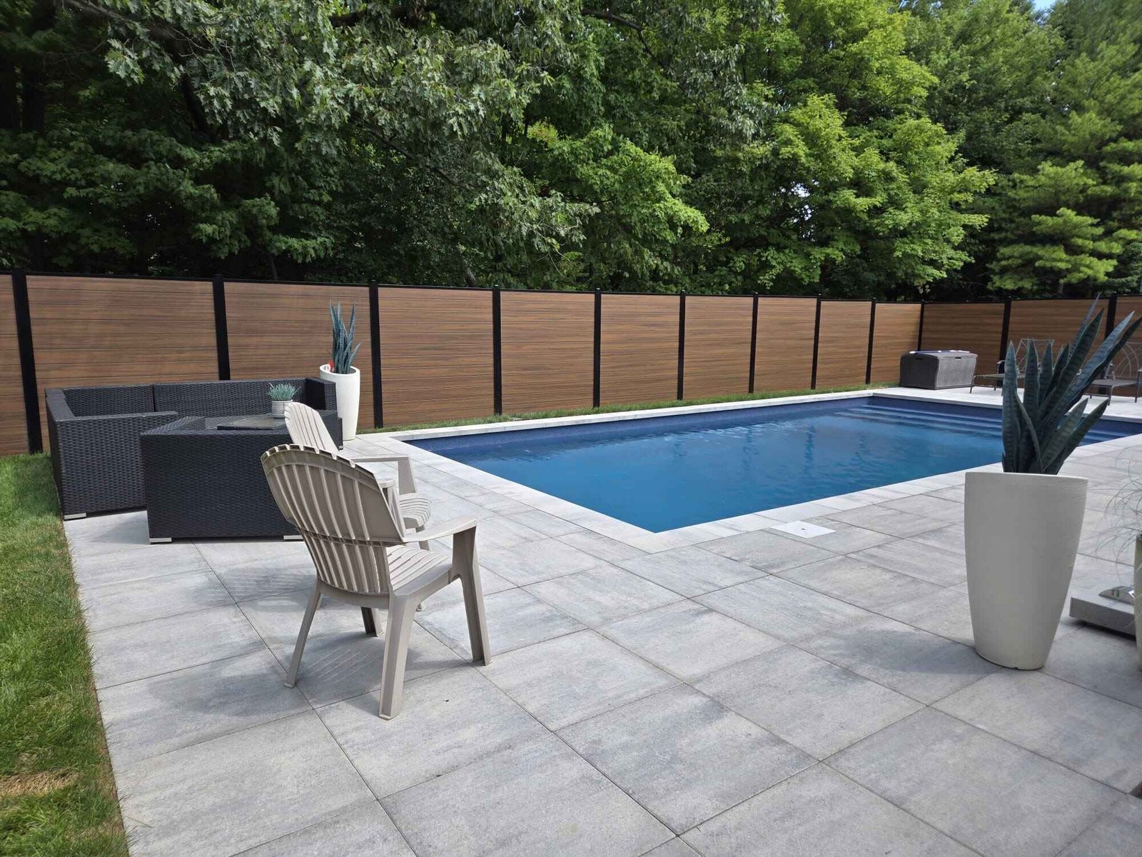 vinyl fence canada